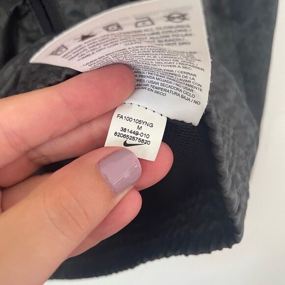 Nike Womens Grey Fullzip goemetric print running workout vented Jacket medium - Picture 7 of 10